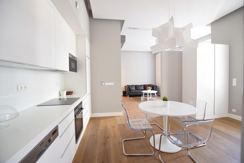 Luxury By Hi5 - Szervita Appartement *