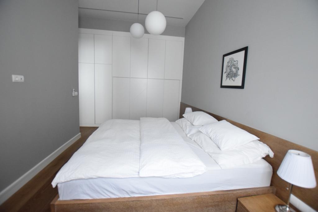 Luxury By Hi5 - Szervita Appartement Boedapest
