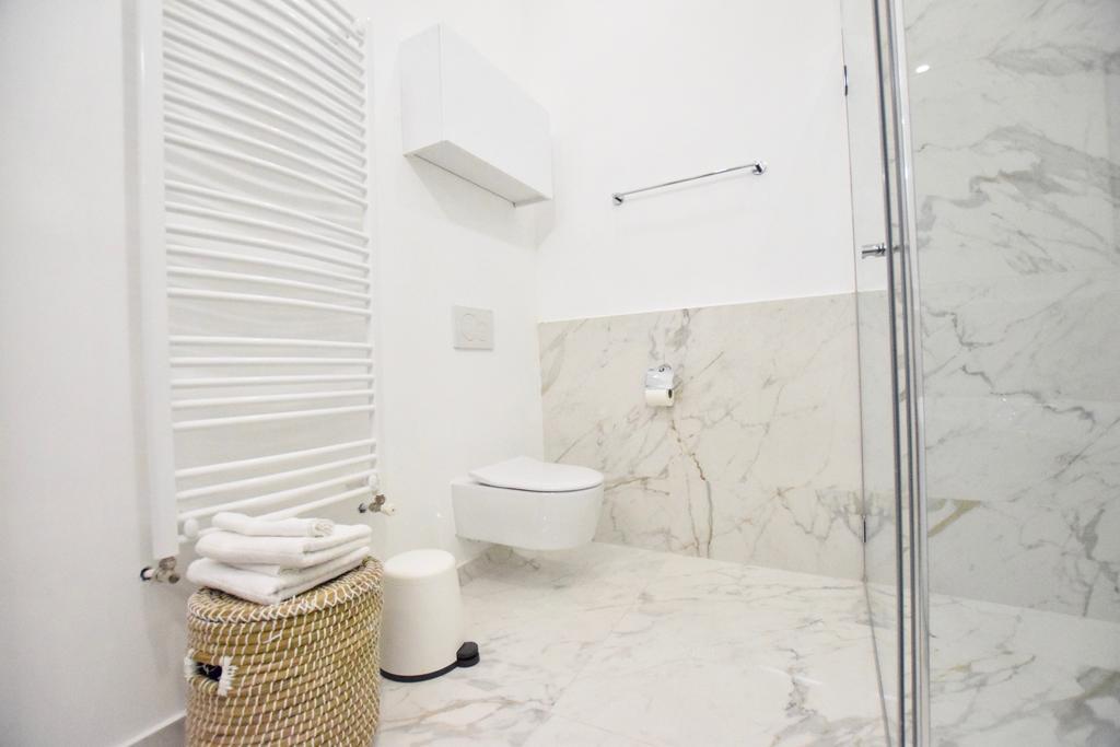 Luxury By Hi5 - Szervita Appartement *
