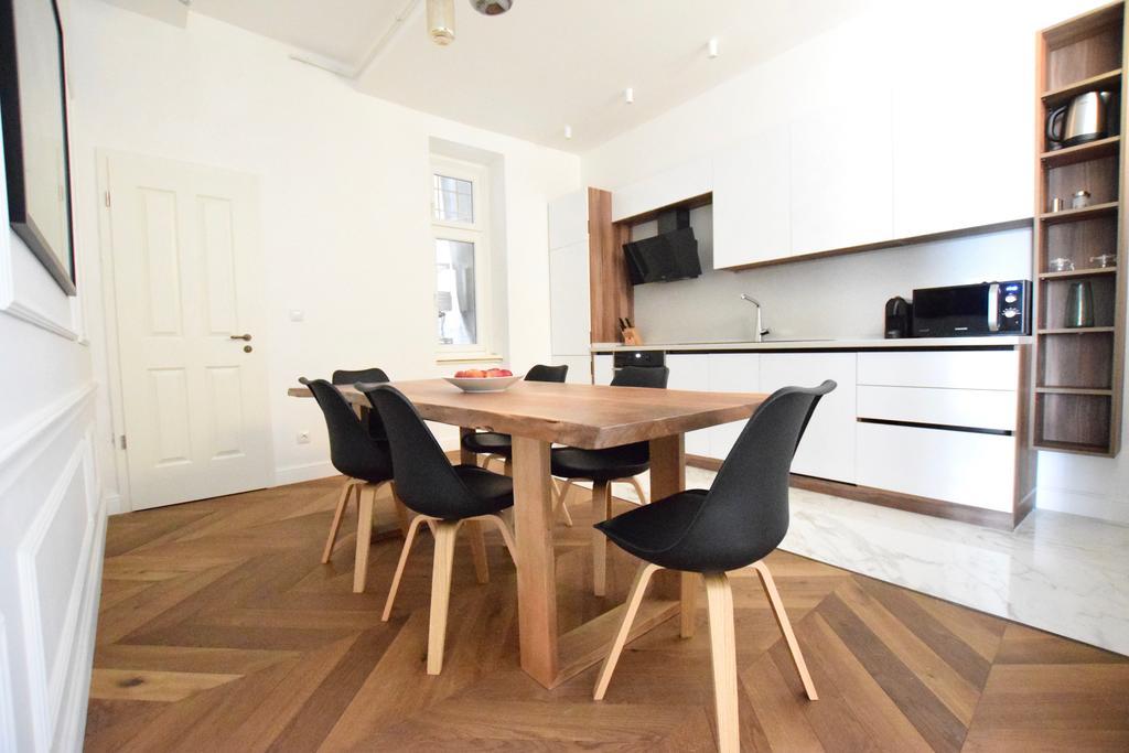 Luxury By Hi5 - Szervita Appartement *