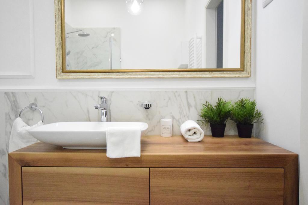 Appartamento Luxury By Hi5 - Szervita Budapest