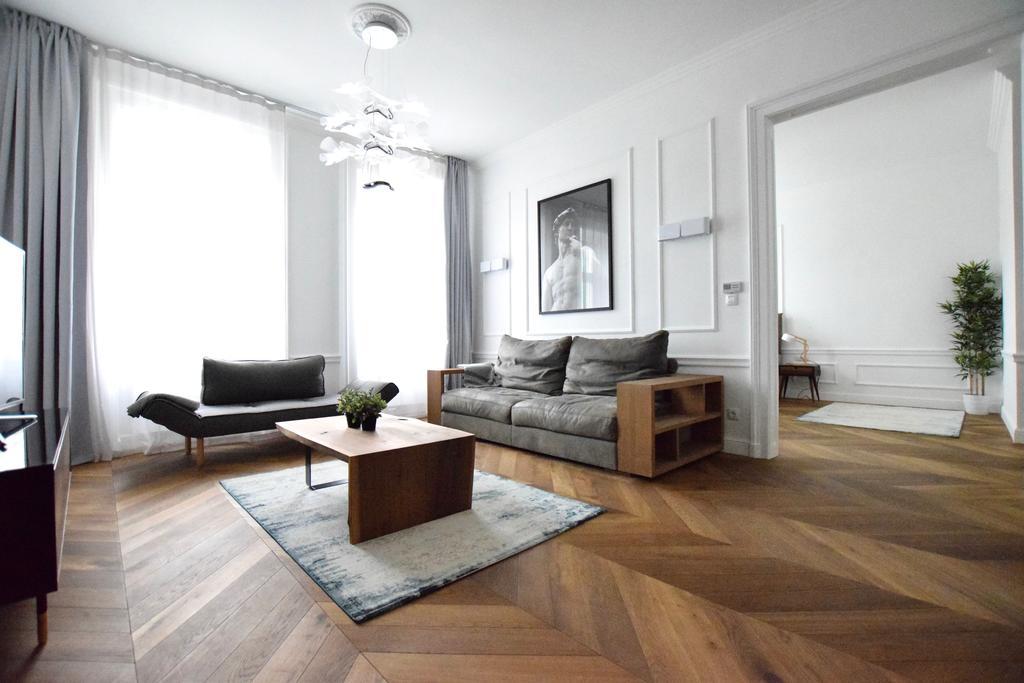 Luxury By Hi5 - Szervita Appartamento Budapest